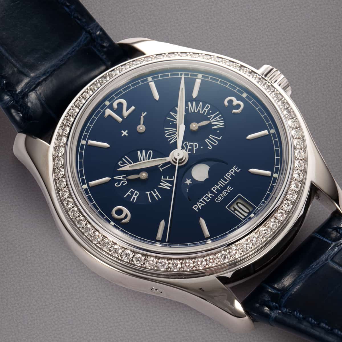Patek Philippe Complications 5147G-001 Patek Philippe Complications 5147G-001